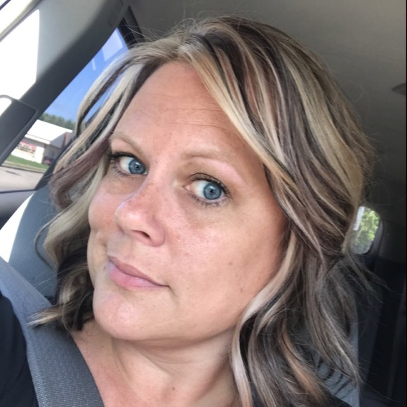 Meet your Posher, Paula - Picture 1 of 1